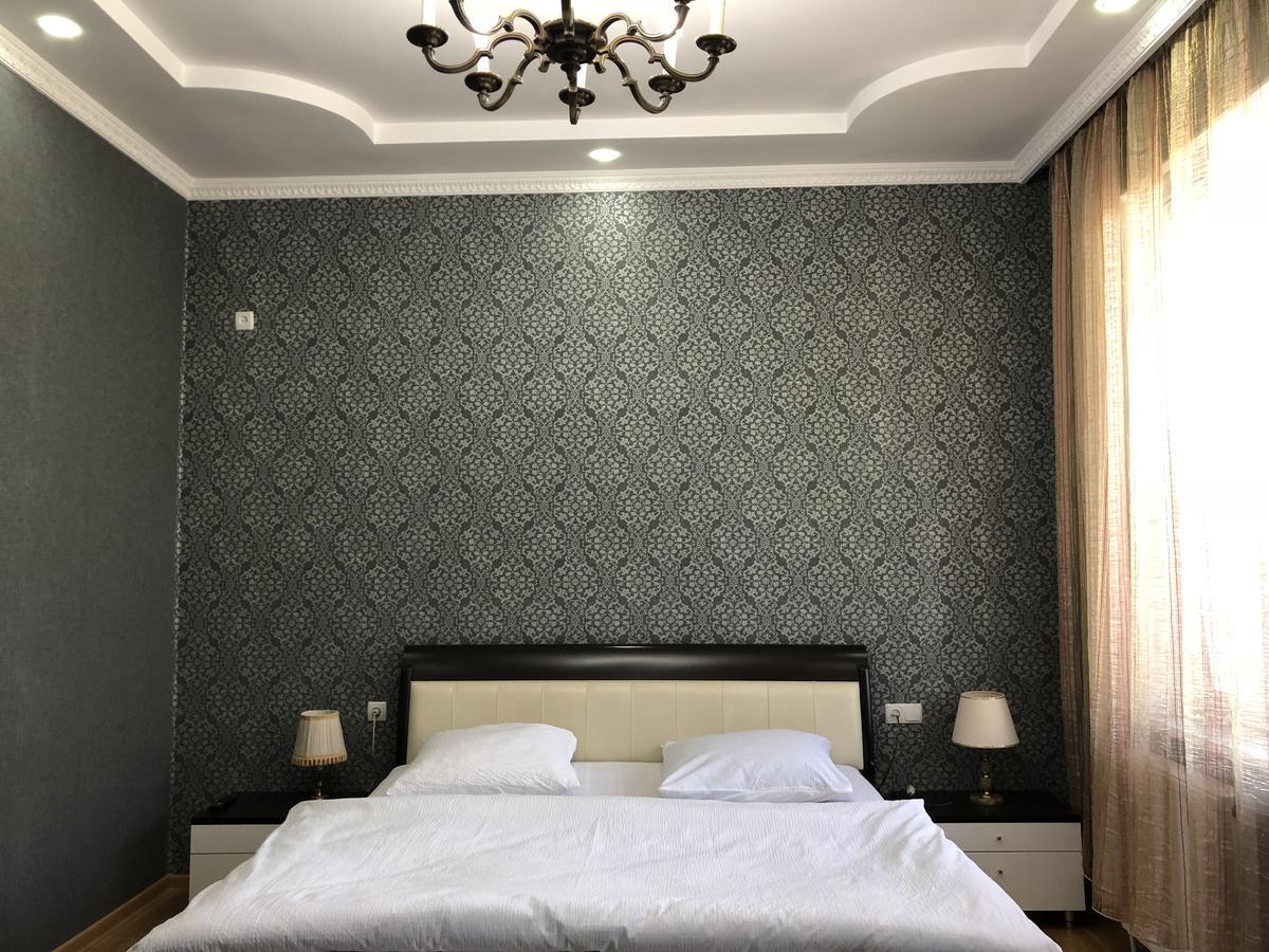 Guest House Tasunia Kutaisi Eksteriør billede